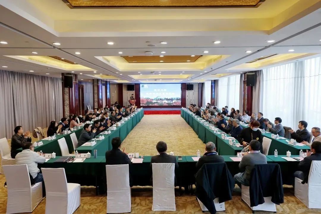 武汉大学哪个专业毕业后工资高,有哪些能够年薪百万的专业