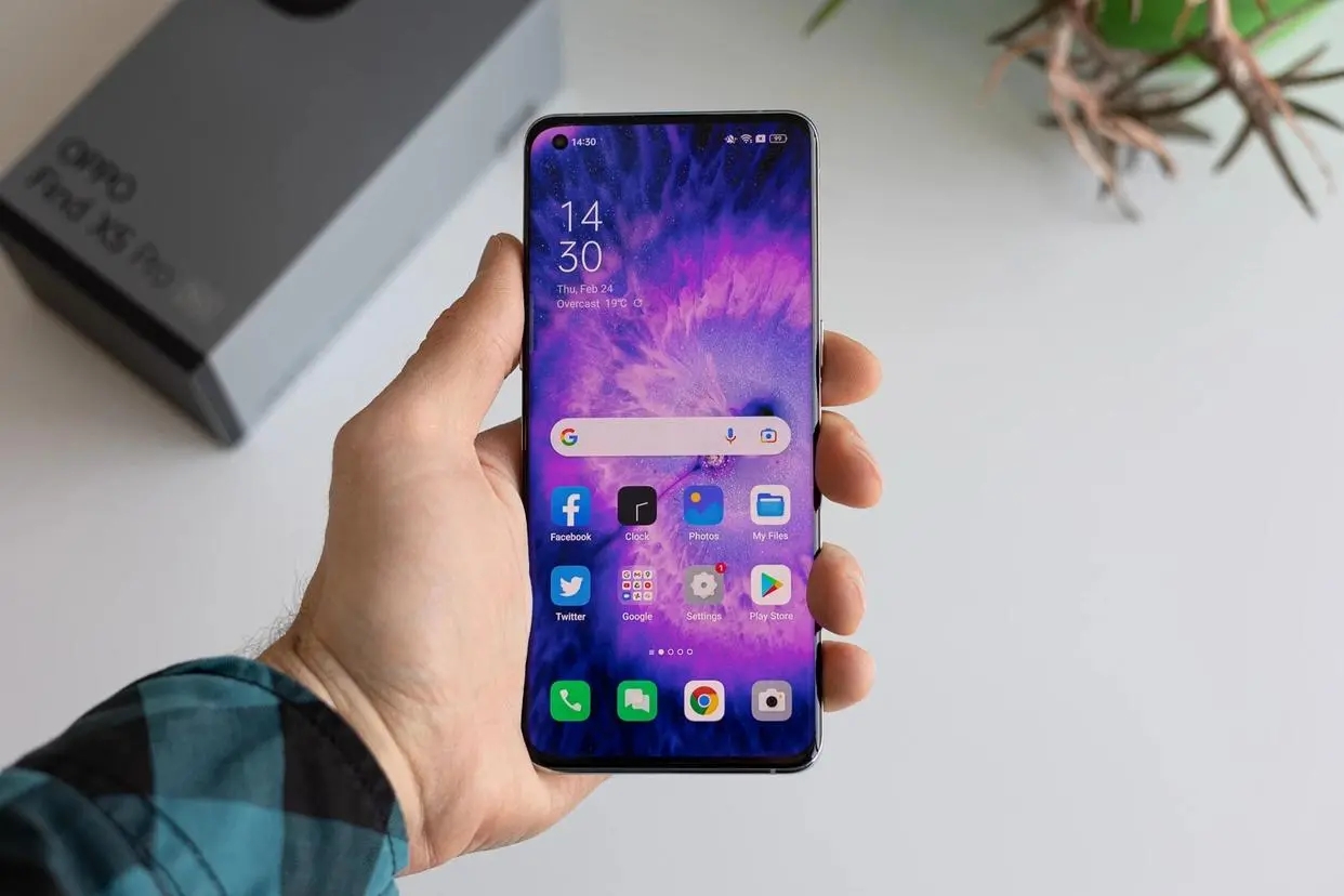 8gb+512gb版本2399元值得买吗,定制版8gb256gb版本售价2599元