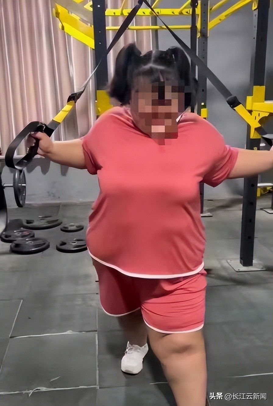 女网红两月暴瘦57斤死亡,312斤女网红减肥暴瘦