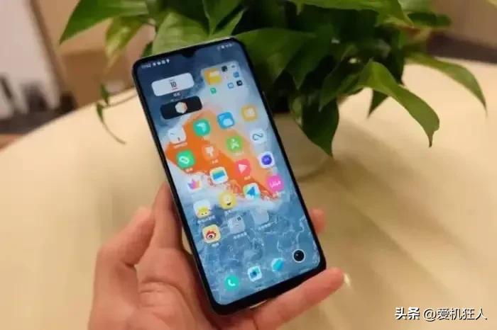 电池6000mah的1000元左右的手机,1000元左右的手机推荐超长电池