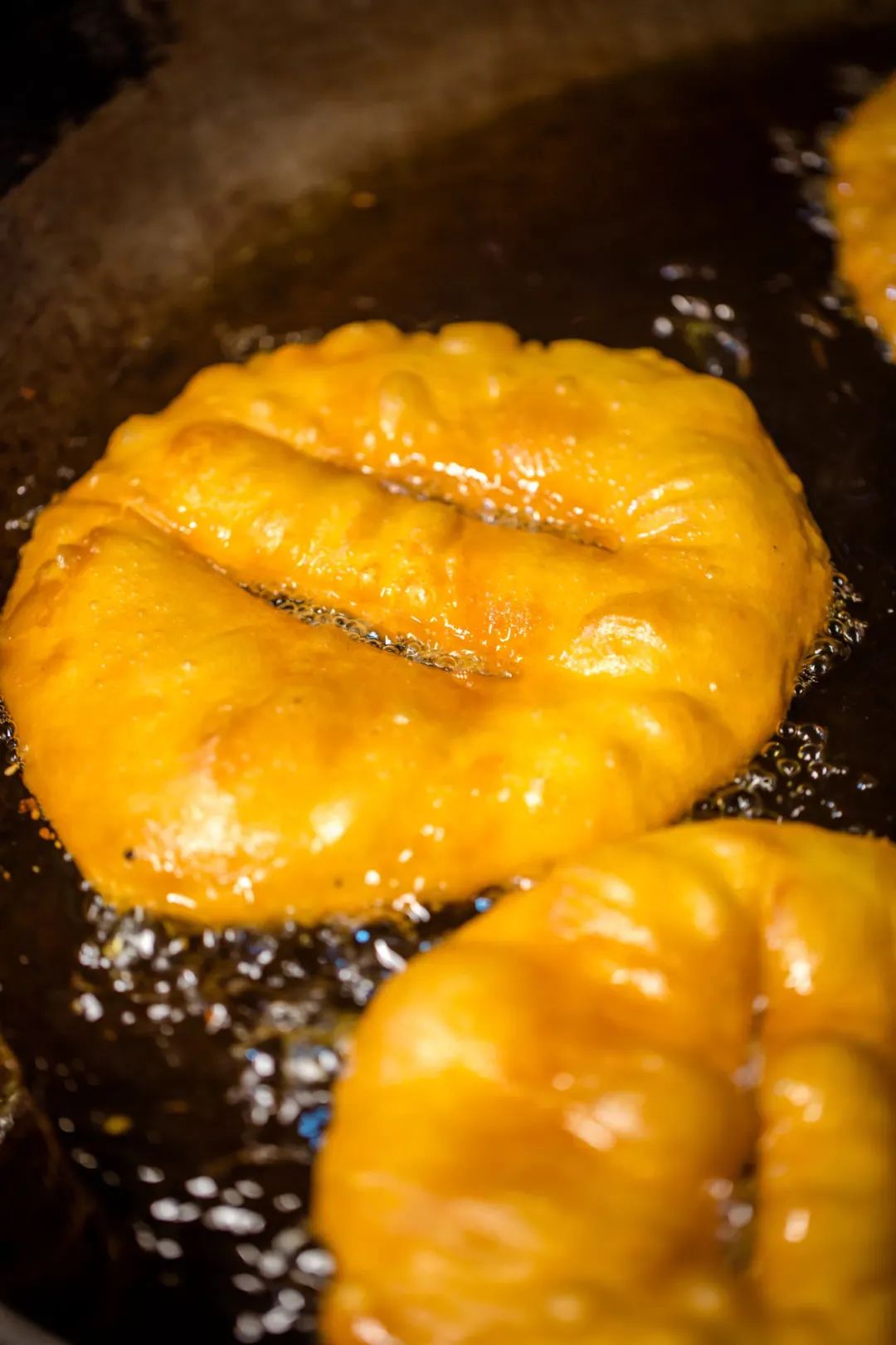 碳水*弹炸**配肉食，甘肃人的年味有多“攒劲”？