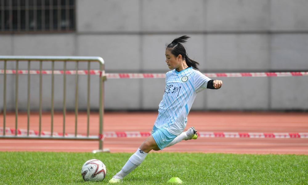 “撼动中国足坛！揭秘12岁退役悲情：国足寸步难行”