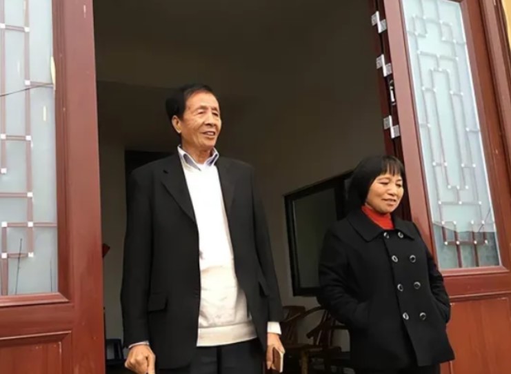 2013年西班牙富商恋上中国大妈，不惜放弃亿万资产，女方：不领证