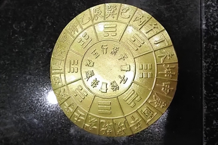 大连机场查获辐射能量石,大连核辐射女孩