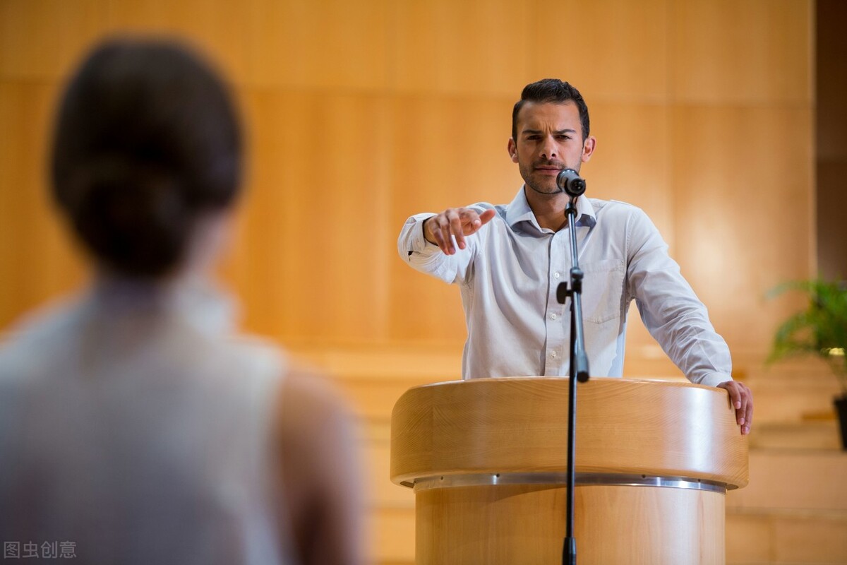 演讲台上演讲技巧,临时上台演讲怎么克服紧张