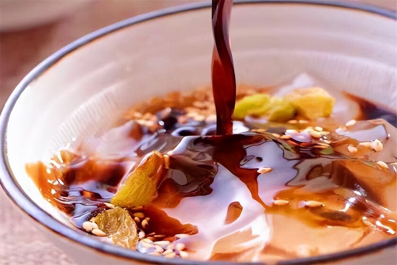 清凉解暑试试五款夏日特色饮品,夏天的几款消暑饮品你们喝过几种