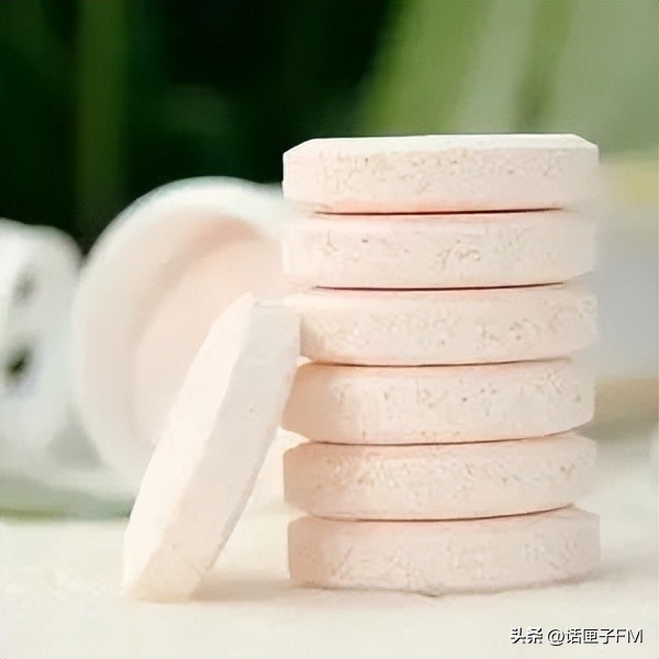 这么多年，泡腾片一直吃错了！烤水果给了冬天氛围感，还能治咳嗽？专家详解→