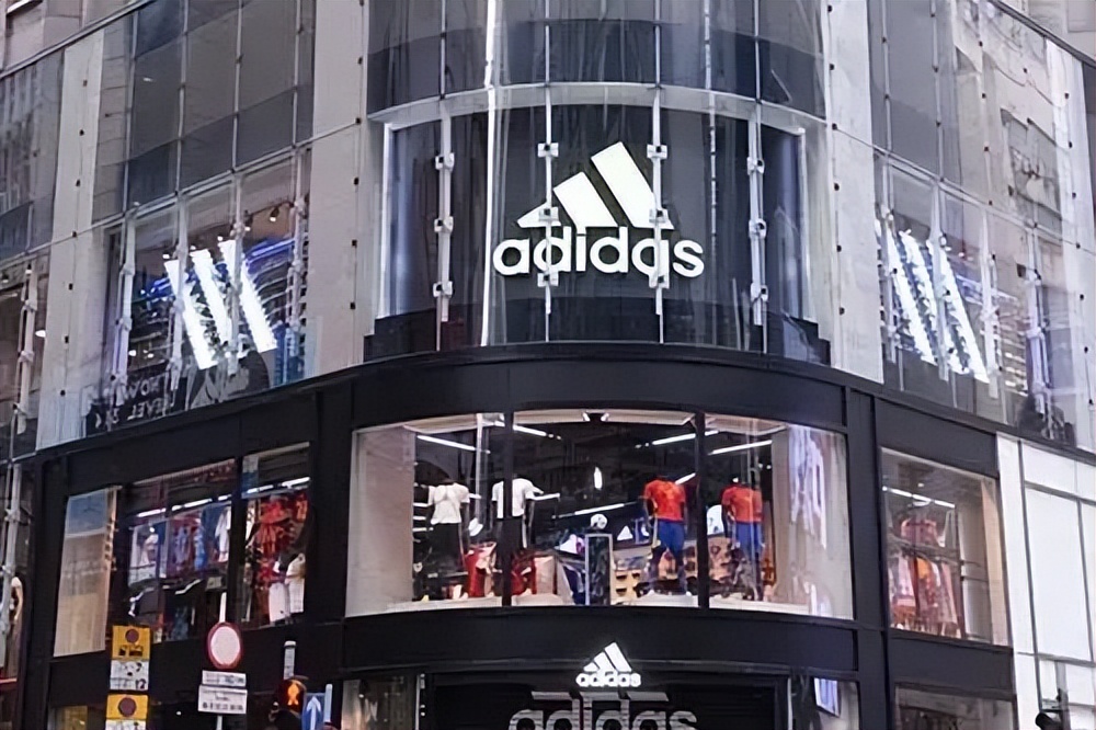 为什么还有人购买阿迪耐克 (为什么都不买阿迪耐克了)