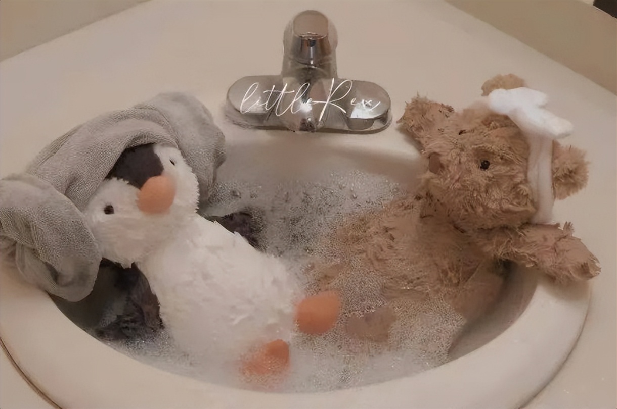 “男友28岁了,还是离不开安抚巾”