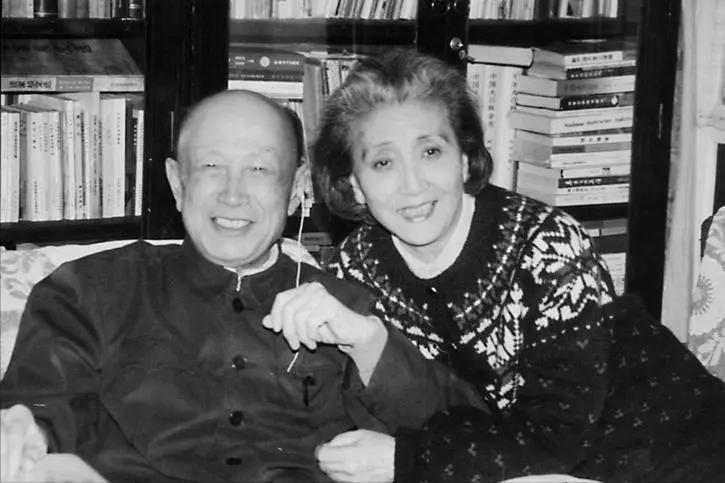 牛顿爱因斯坦神童,爱因斯坦牛顿两位超级天才