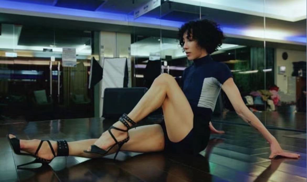 小S卷入汪小菲骂战三天终于发声了，回复网友留言曝真实心声