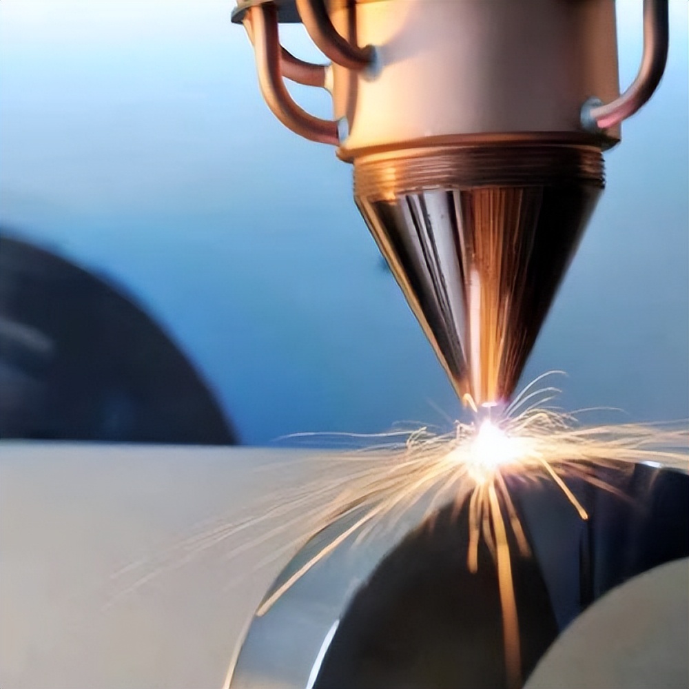 如何通过冷金属转移，以此来实现铝微销的机械和微观结构表征