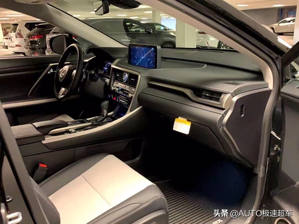 2023款雷克萨斯RX450实拍，运动元素丰富，加速6.8秒，真帅气