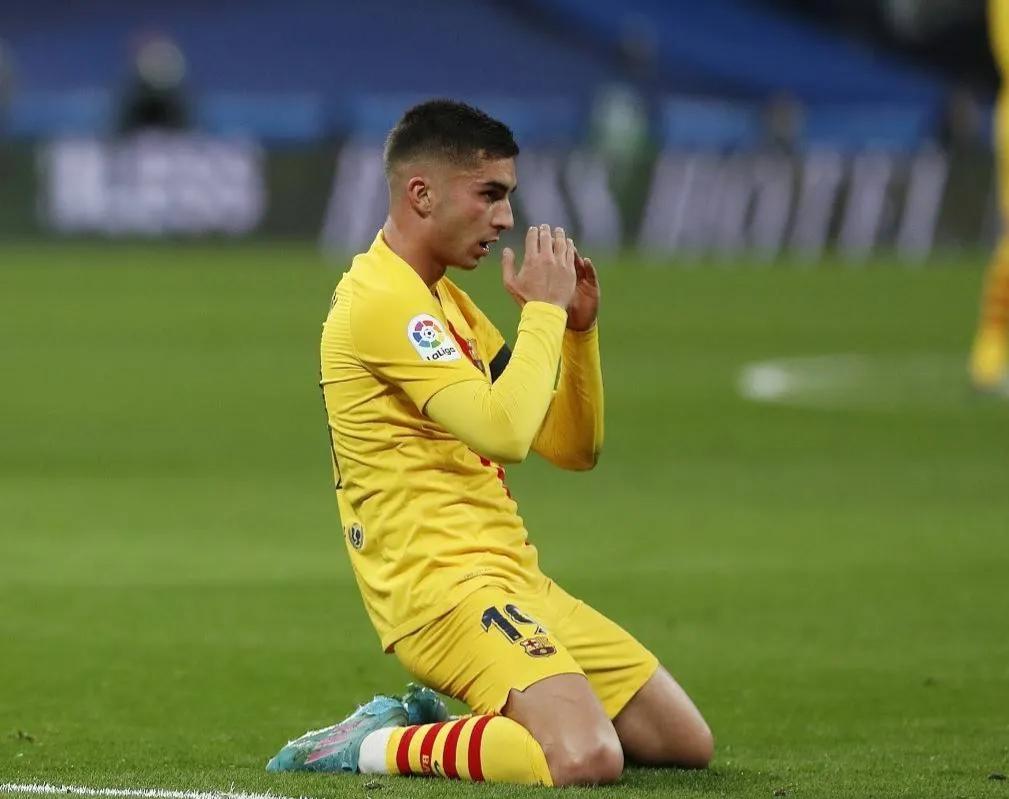 足球球员粤语音译大全,现役球星粤语名字大全