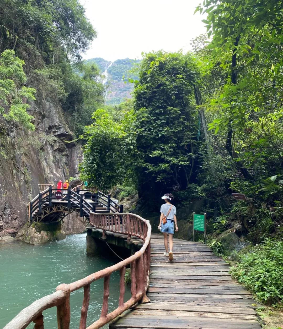 广州白水寨瀑布半人工半自然,广州市白水寨游玩景点