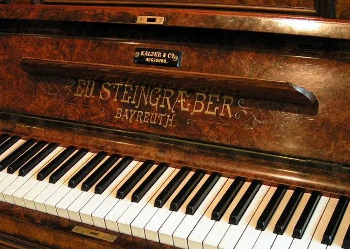 钢琴品牌steinwaysons价格,施坦威钢琴十大品牌