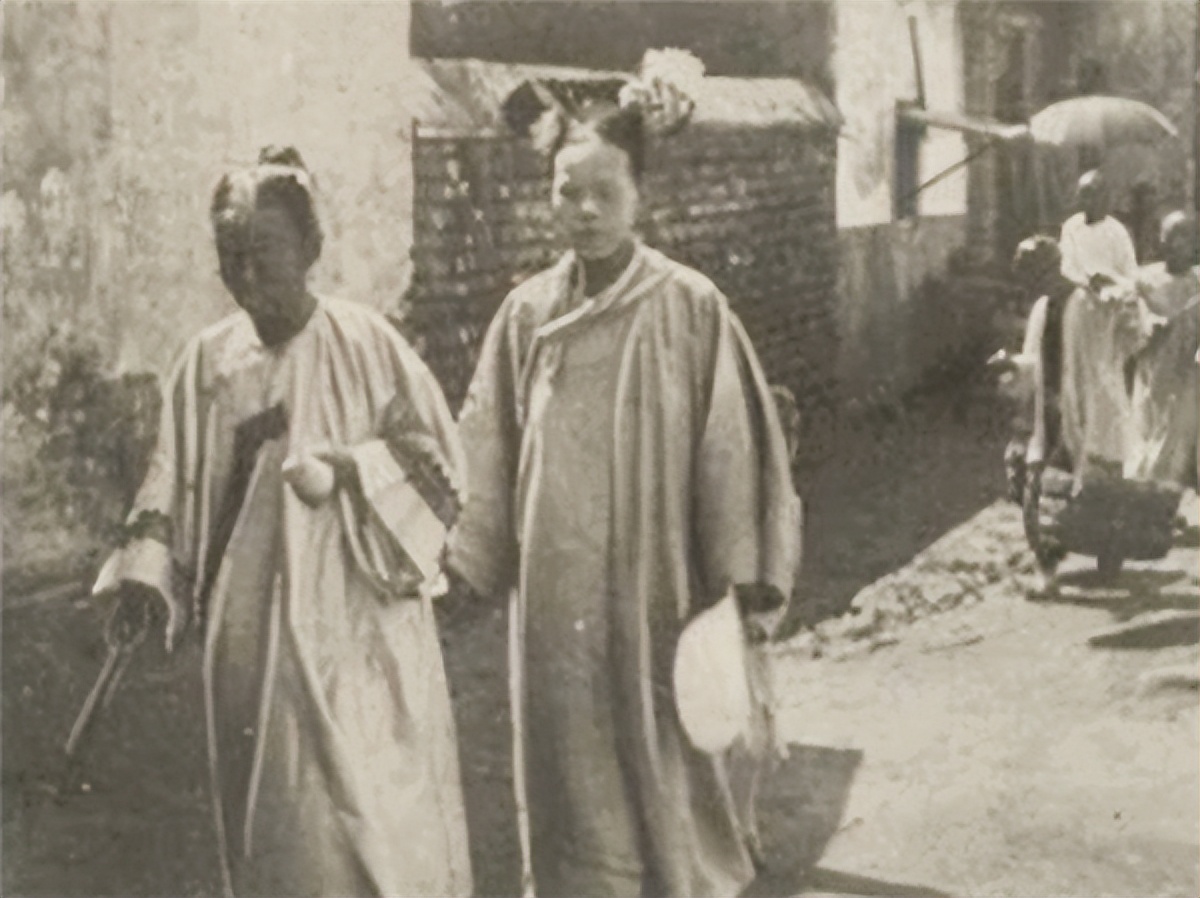 清朝灭亡后皇室人都去了哪个省,清朝灭亡后皇族去向