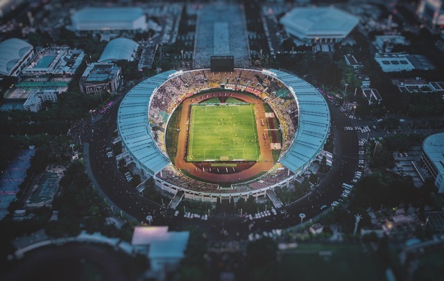 恒大足球共亏损多少亿,恒大足球真的能赚钱吗