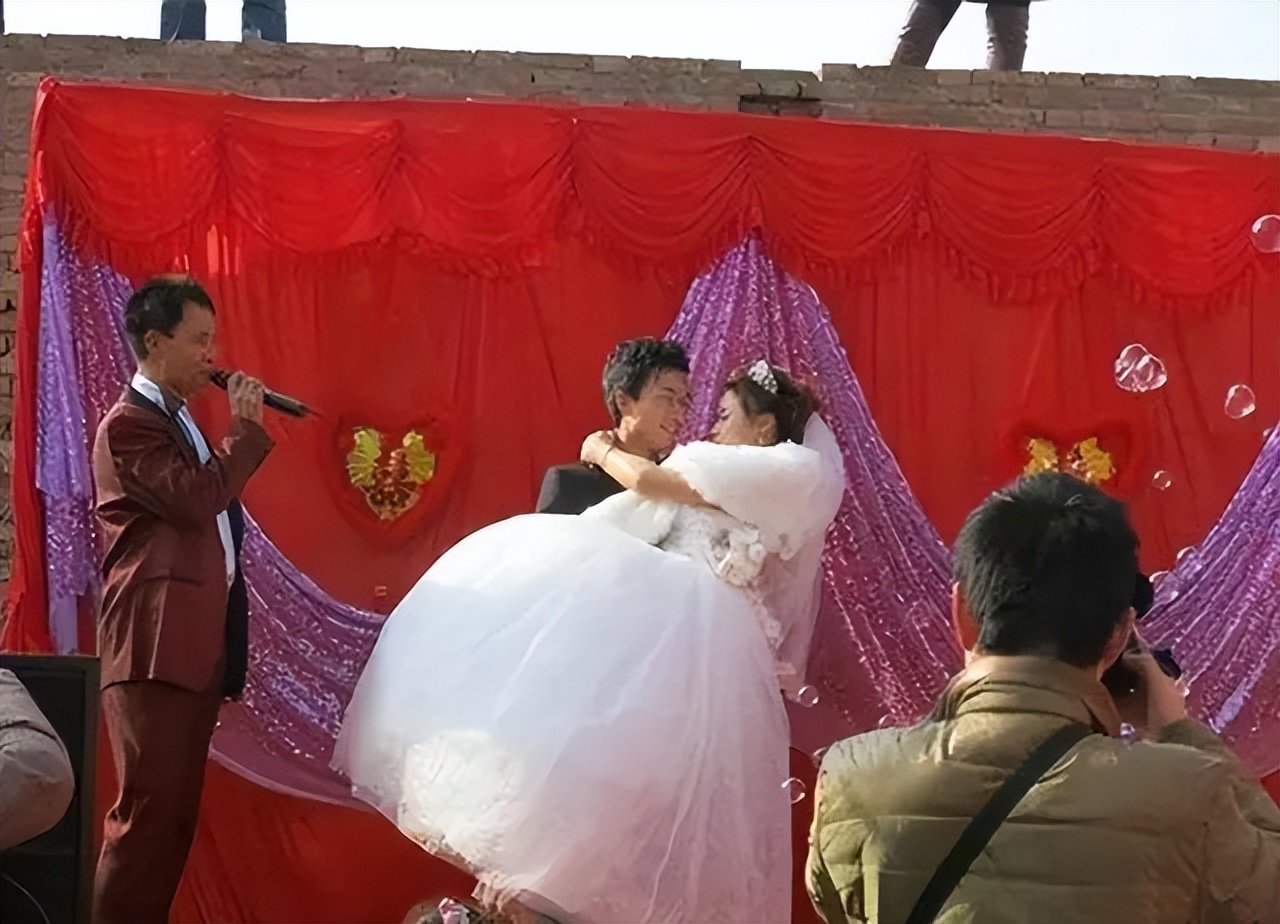 妻子婚后拒绝同居怎么办,妻子婚后拒绝同居妈妈讨公道