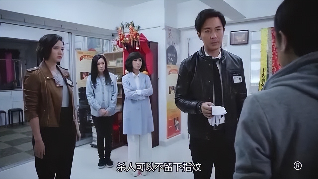 4集就下线8人，演员大换血，刚播就上17个热搜，《法证5》真爆了