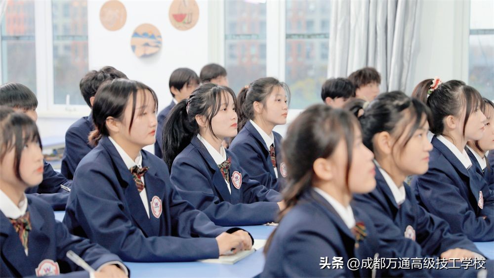 初中生技校专业推荐,现在读技校学什么专业比较好