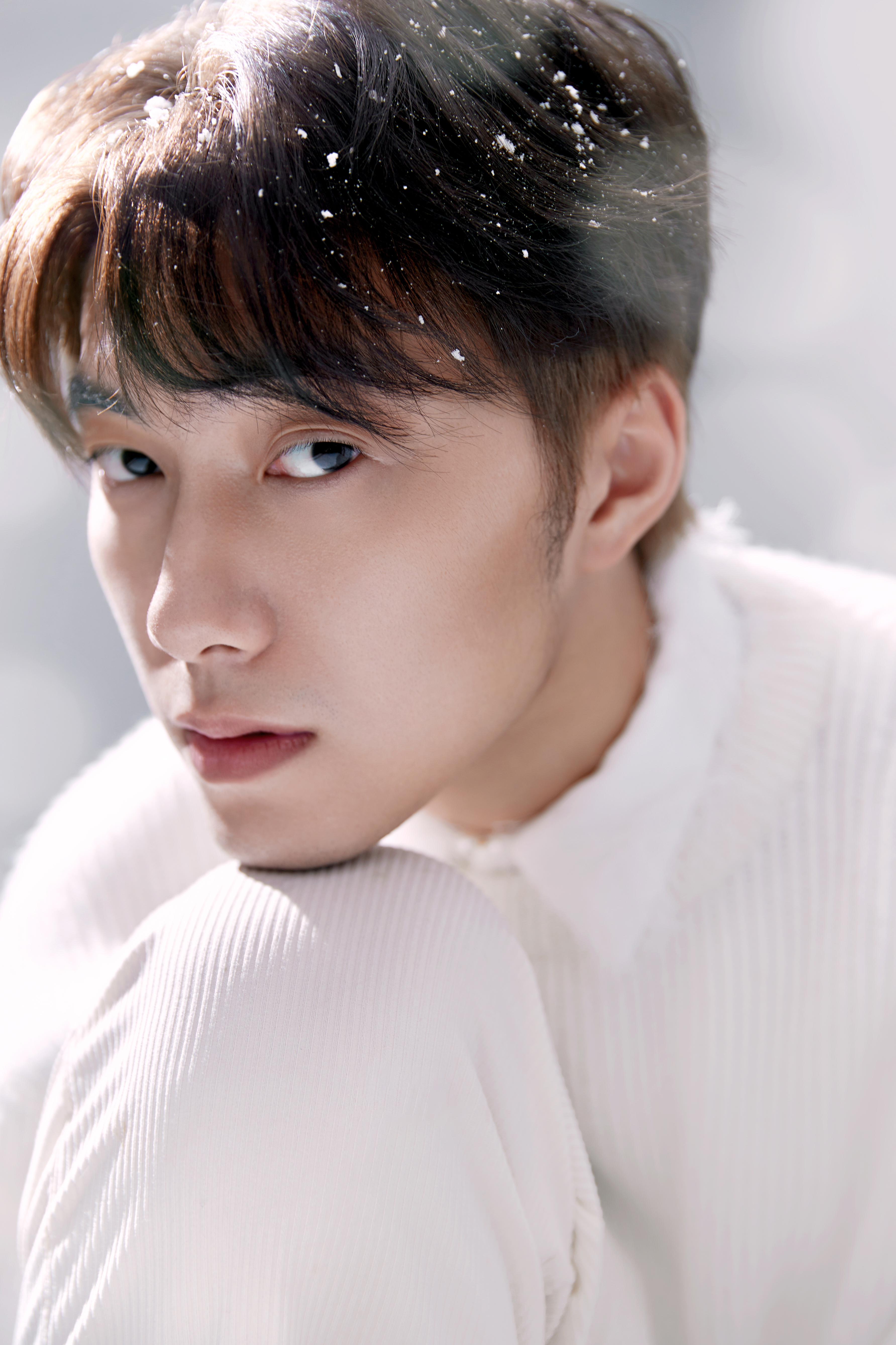 圣诞节室外拍照姿势大全男,男士圣诞拍照姿势大全