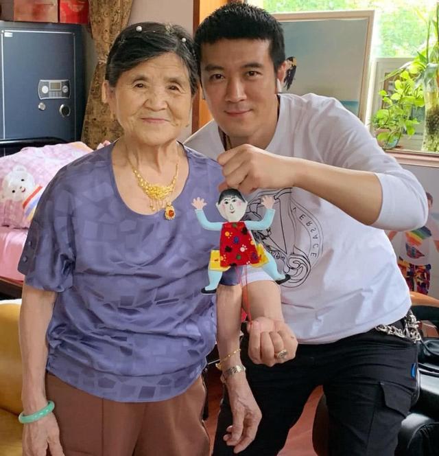 黄圣依的老公杨子为什么这么有钱,黄圣依老公杨子什么背景