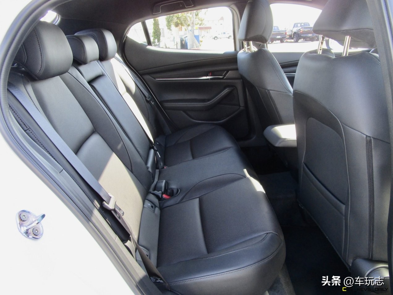 马自达3两厢版2024款,2023款马自达32.0质擎版配置