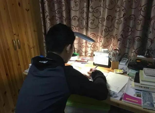 大专毕业后大家过得好吗,大专生毕业后都过得怎么样采访