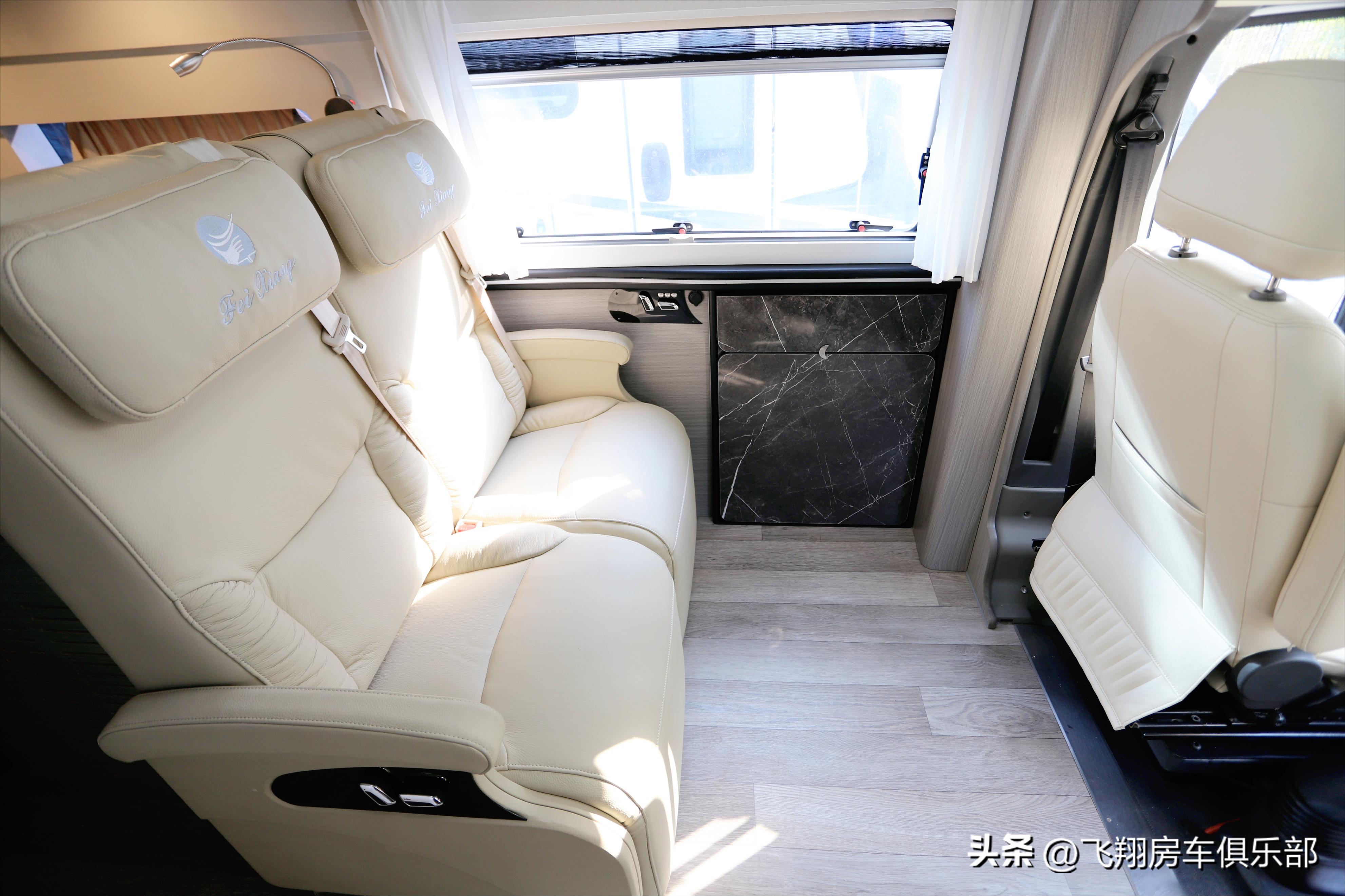 多功能厅折叠隔断可移动,多功能厅折叠隔墙可隐藏