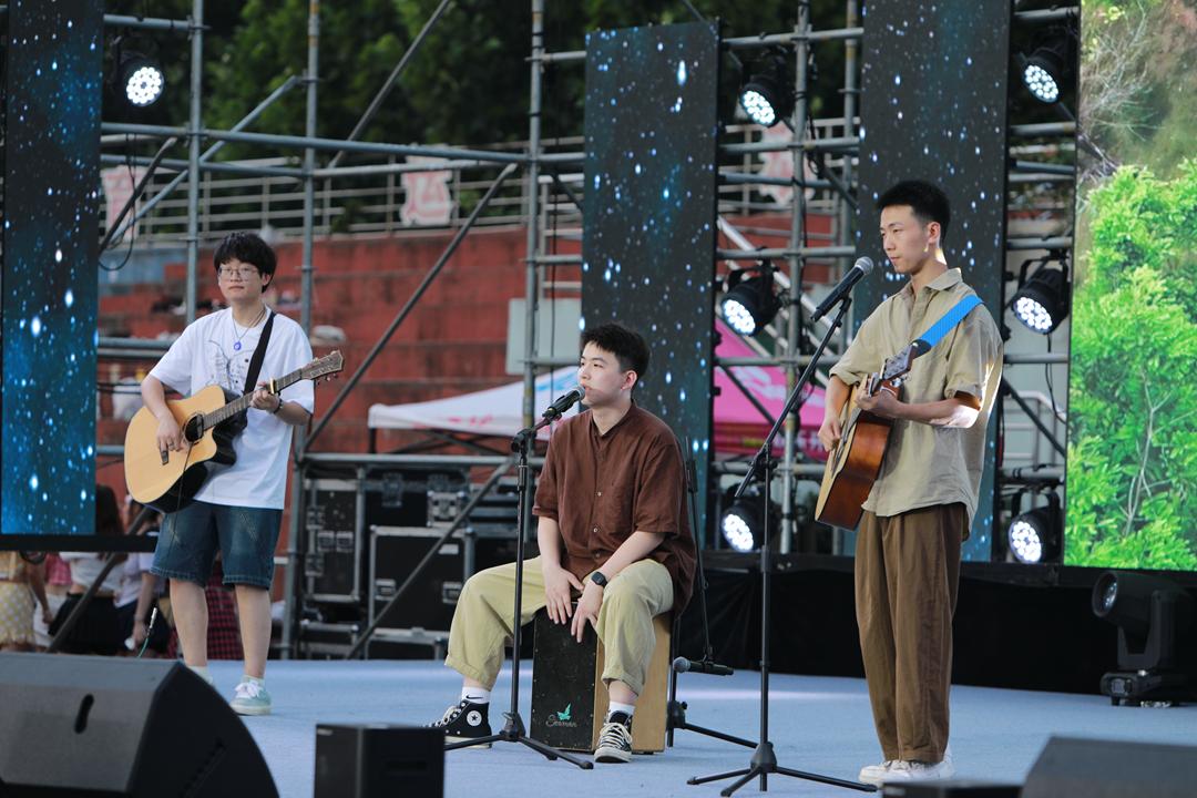 为什么华夏理工学院学费这么贵,为什么选择帝国理工