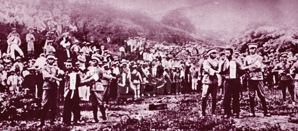 “巾帼女英雄”刘桂贞：肠子流出2寸坚持战斗，被授予上尉军衔！