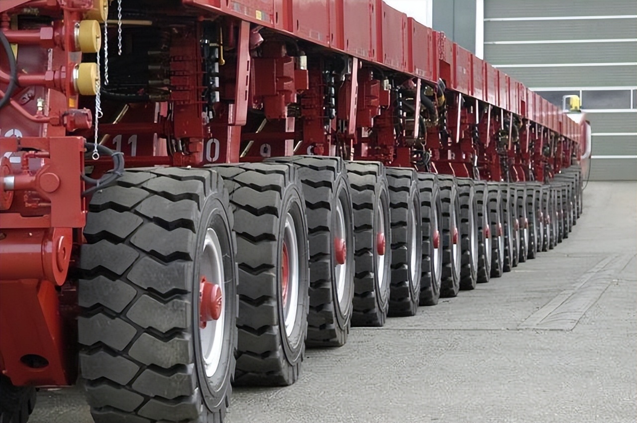 中国只租不卖！全球仅5辆美国想买被拒，载重达5万吨有1152个轮胎