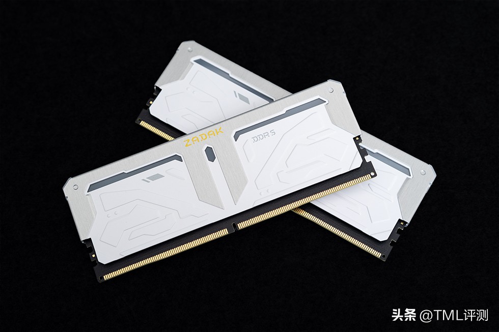 联力新款P28性能风扇,联力v2风扇