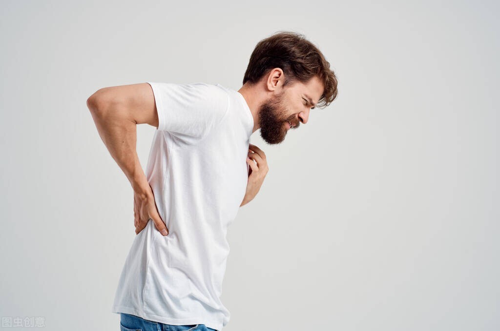 女子腰部经常疼痛以为很年轻,女子自述腰间盘突出恢复过程