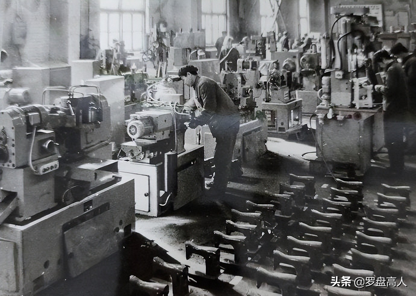 80年代沈阳老工厂大门照片,沈阳90年代铁西308大院老照片