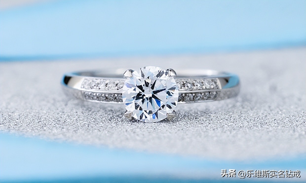 一对0.3克拉钻石婚戒多少钱,市面上什么婚戒钻石的价值高