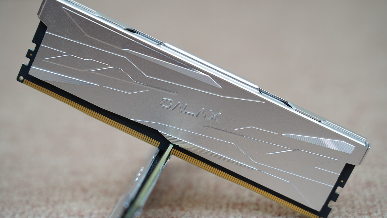 ddr5影驰星耀和七彩虹银翼内存条,影驰gamerrgbddr5内存评测