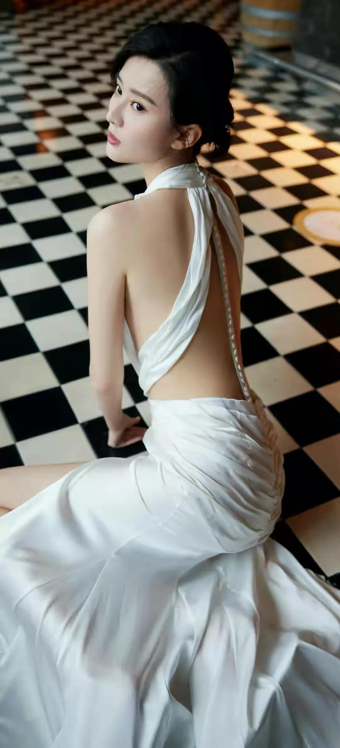 涔旀楂樻竻鍐欑湡鍥鹃泦,涔旀娓呮柊鐧借鍐欑湡