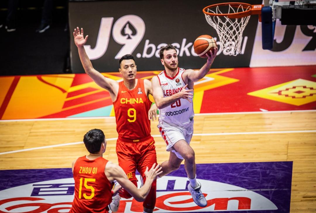 徐杰最后3秒绝杀视频,徐杰两个3+1绝杀原视频