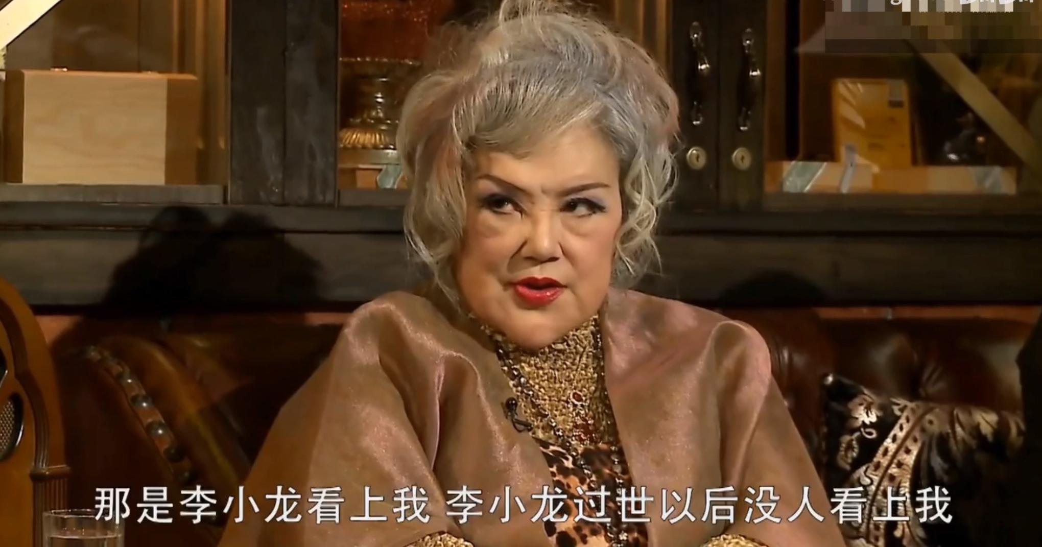 守30年活寡，花心丈夫带小三回家不敢反抗，邵音音的爱太卑微了