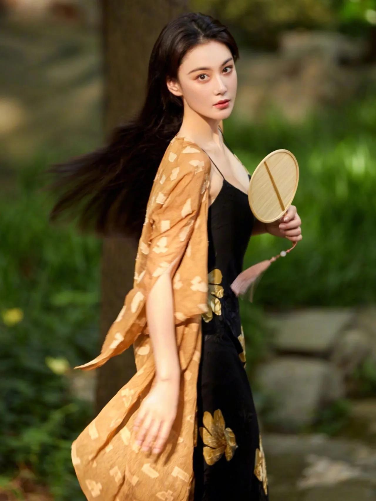 足球宝贝张馨予高清壁纸,张馨予1080p铜雀台壁纸