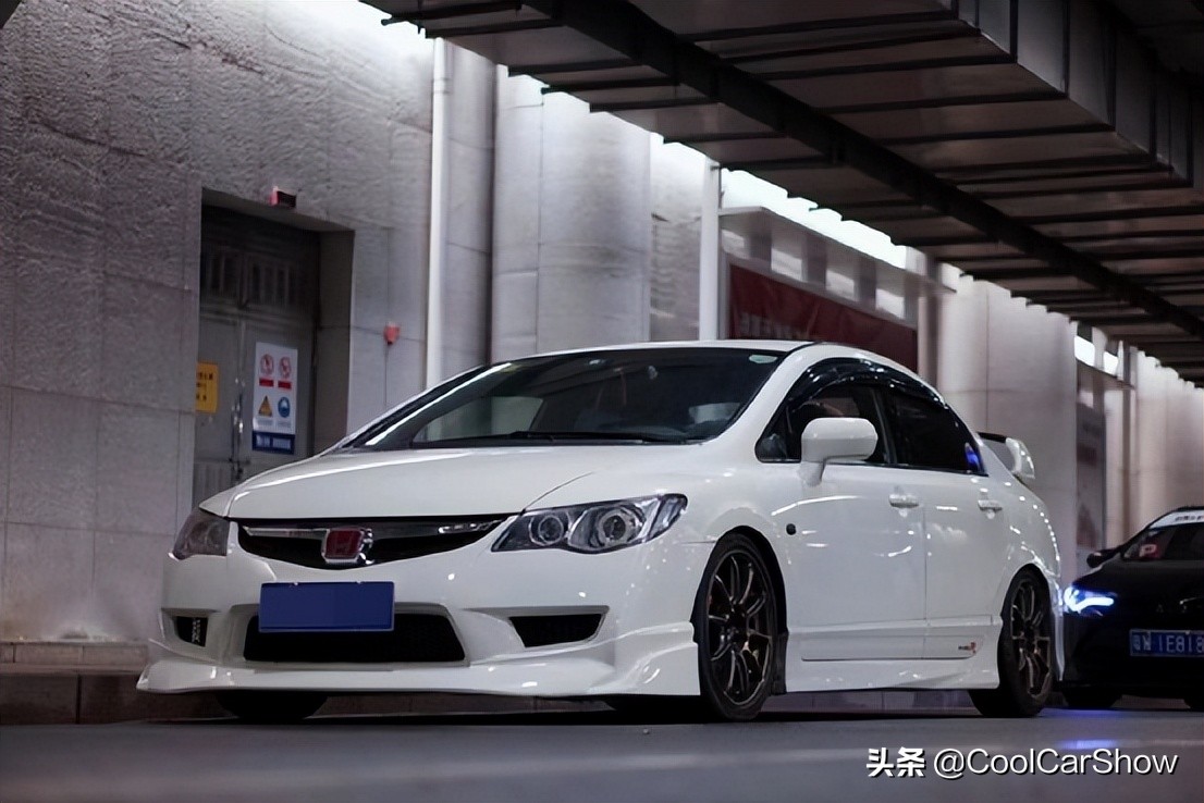 可盐可甜的cc,本田八代思域效果图