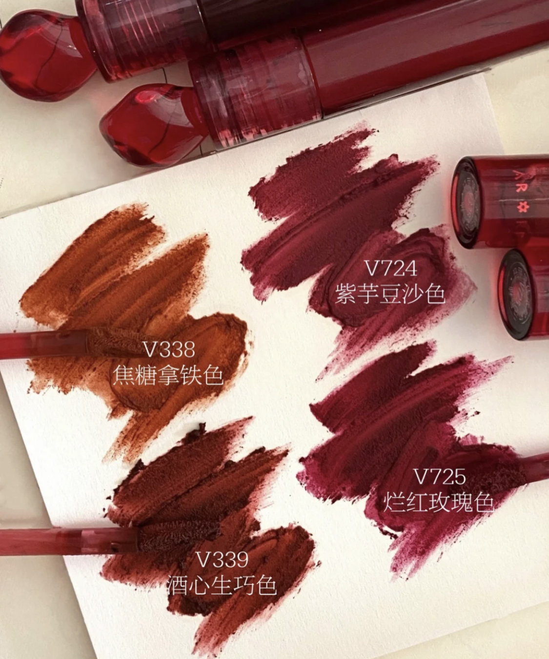 黄皮配什么颜色口红显白,黄皮女生涂上最显白的颜色