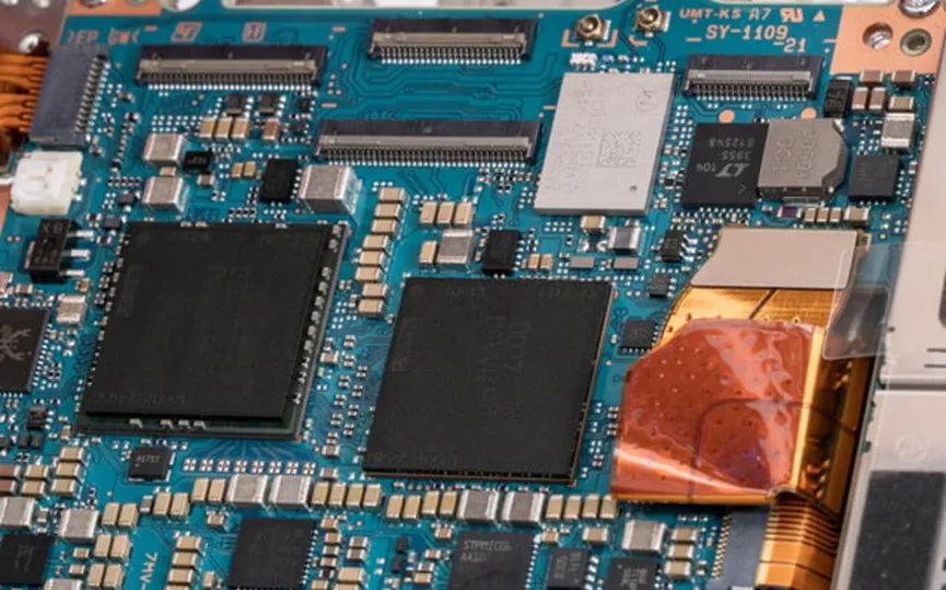 又来搞事情了！索尼α1硬核拆机