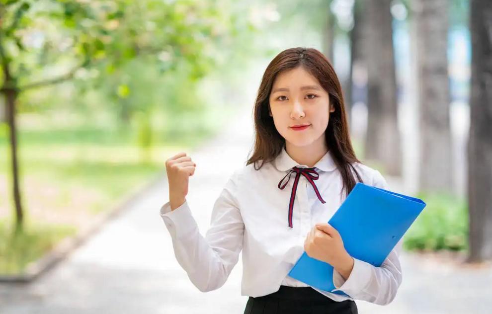 当下适合女生最有前途的10大专业,专科最吃香的十大专业适合女生学