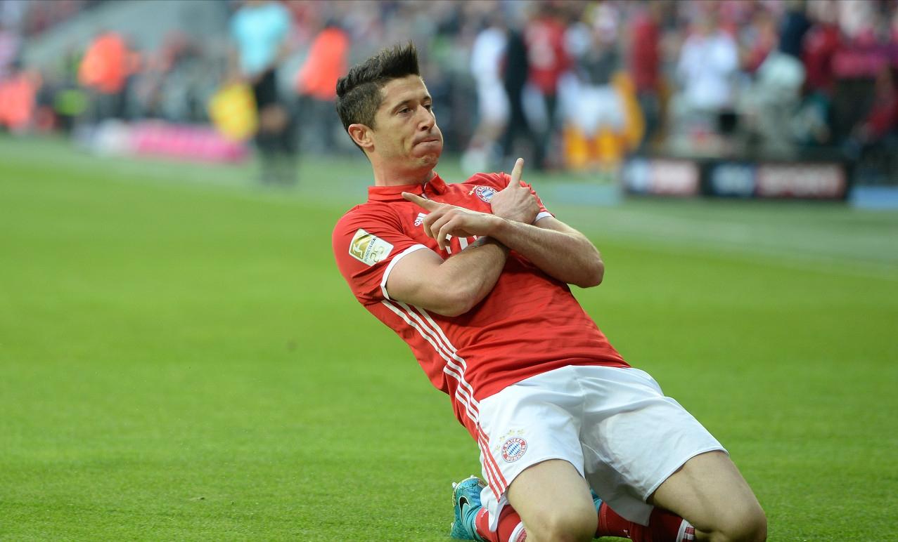 莱万结婚视频,波兰莱万年轻的时候