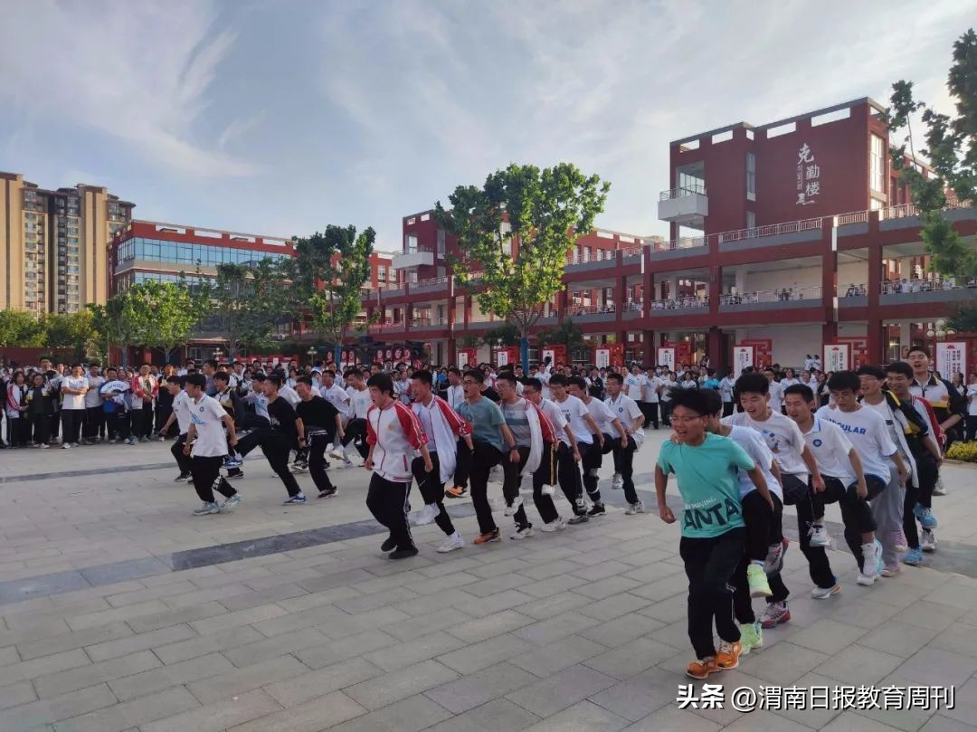 嗨起来广场舞比赛,趣味运动会嗨起来视频