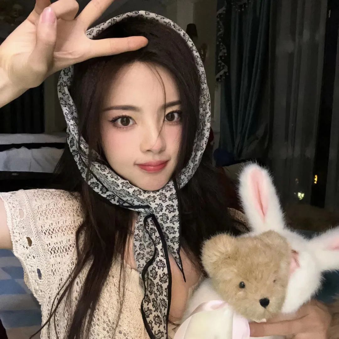 杨超越整了容吗,杨超越变了一个样子吗