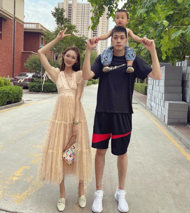 王哲林61分李春江介绍采访,王哲林李春江近况